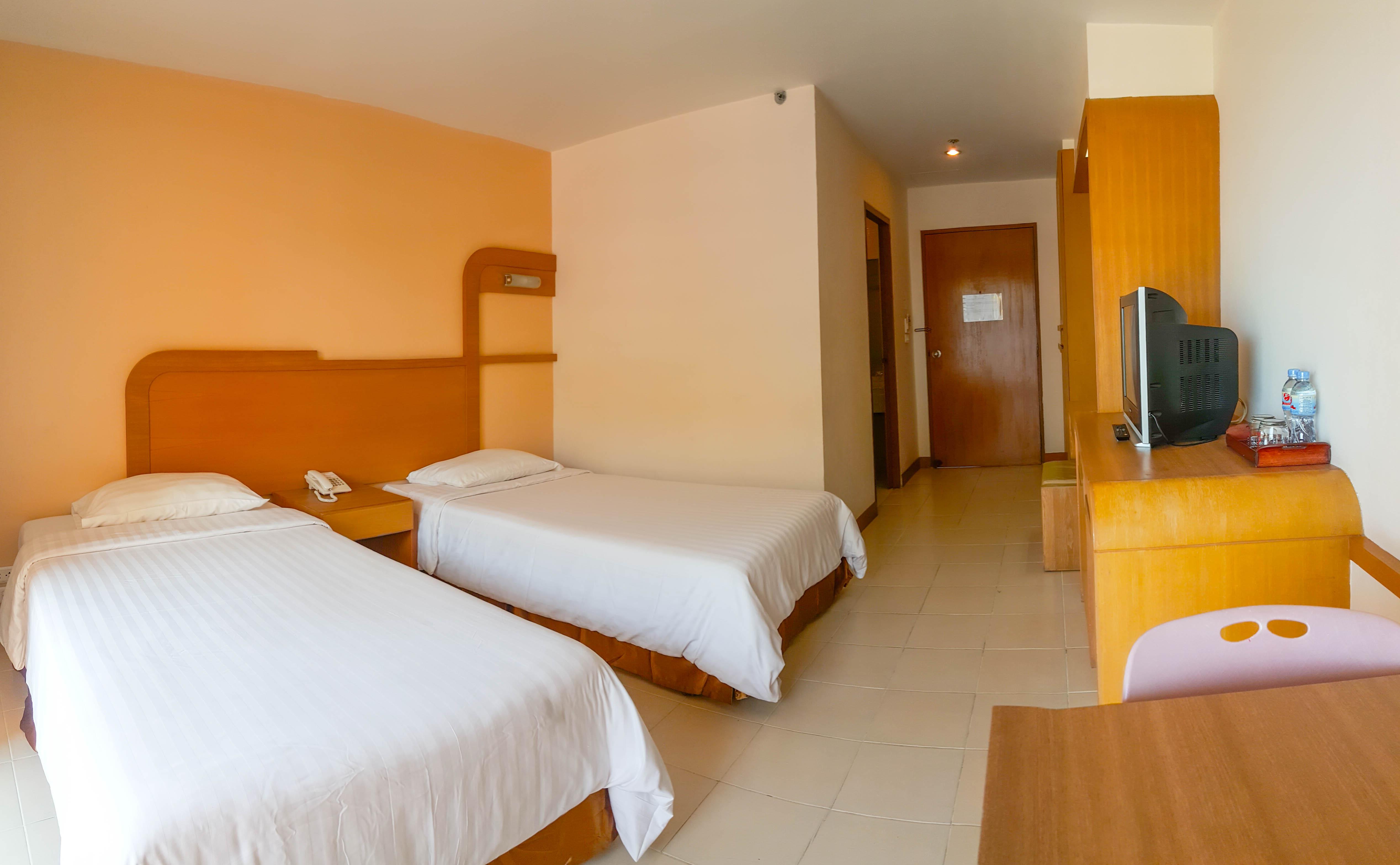 Eastiny Plaza Hotel Pattaya Extérieur photo