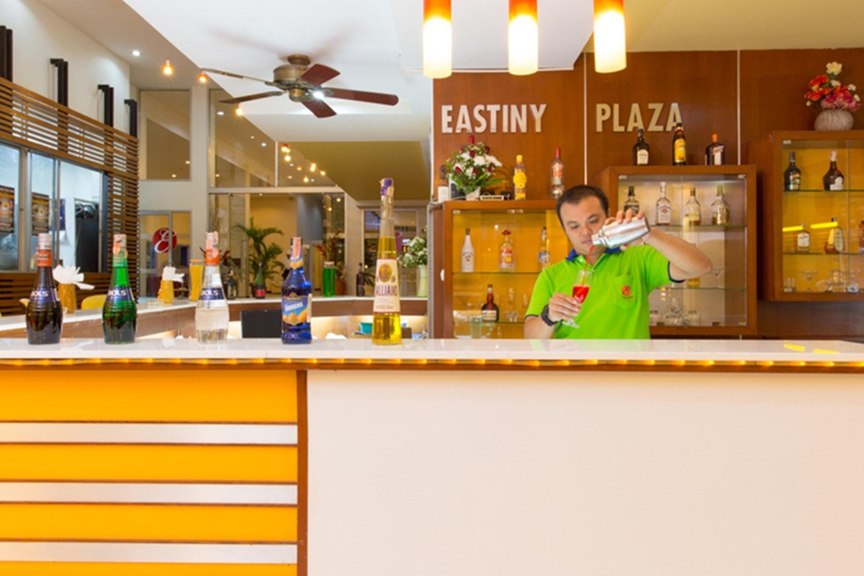 Eastiny Plaza Hotel Pattaya Extérieur photo