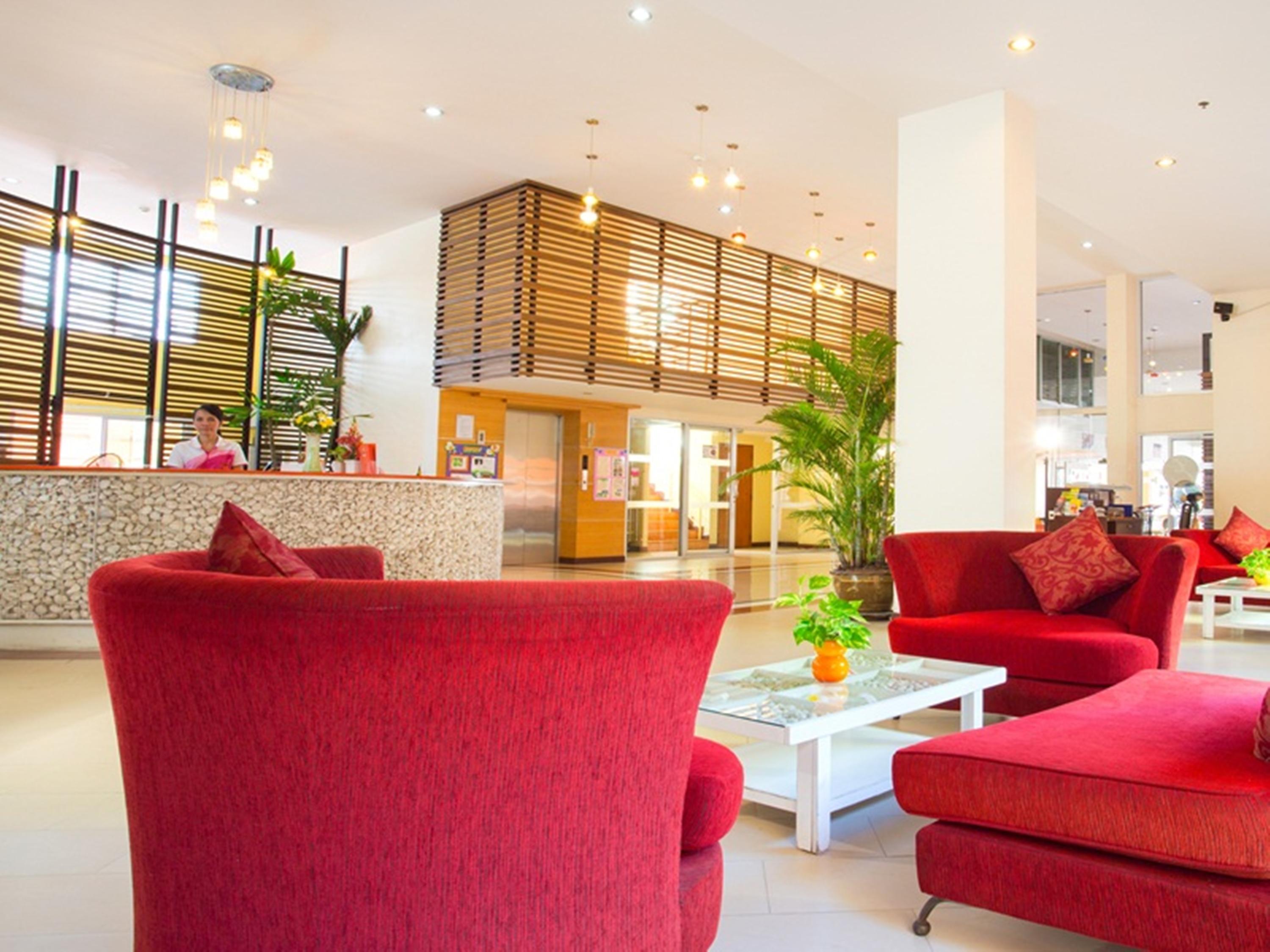 Eastiny Plaza Hotel Pattaya Extérieur photo