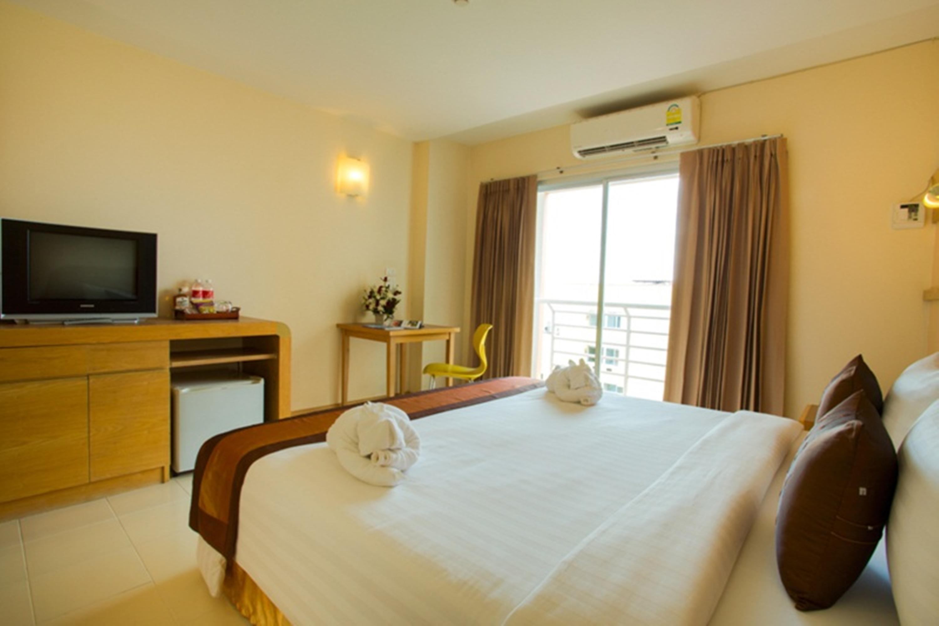 Eastiny Plaza Hotel Pattaya Extérieur photo