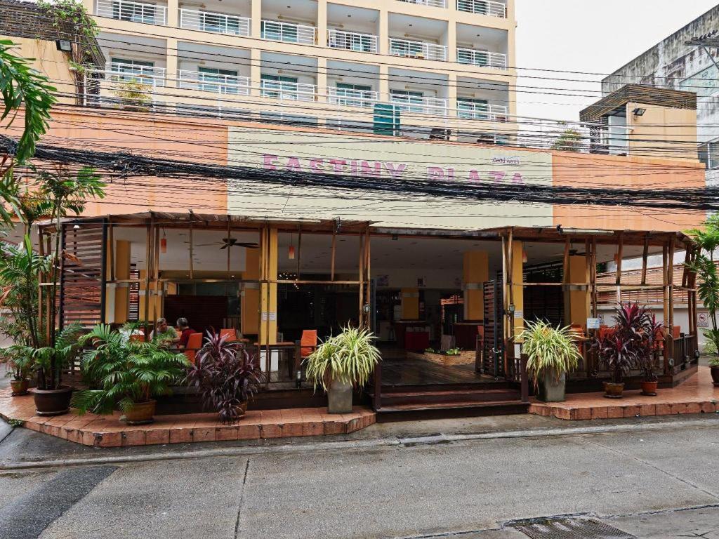 Eastiny Plaza Hotel Pattaya Extérieur photo