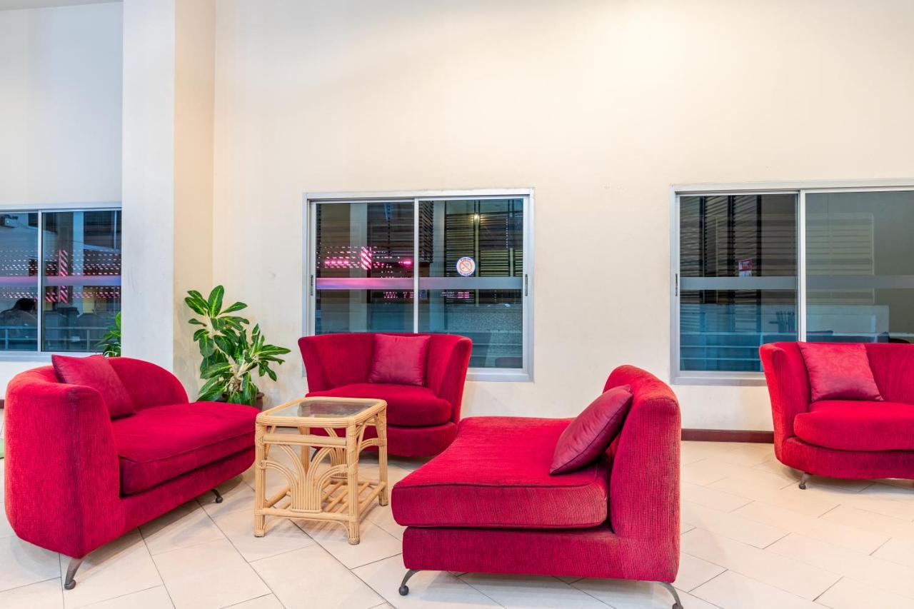 Eastiny Plaza Hotel Pattaya Extérieur photo