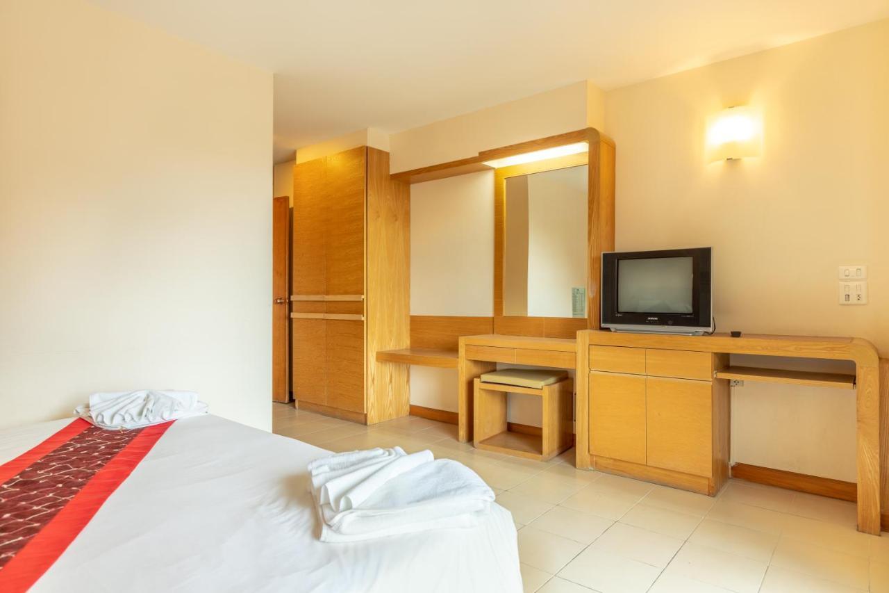 Eastiny Plaza Hotel Pattaya Extérieur photo